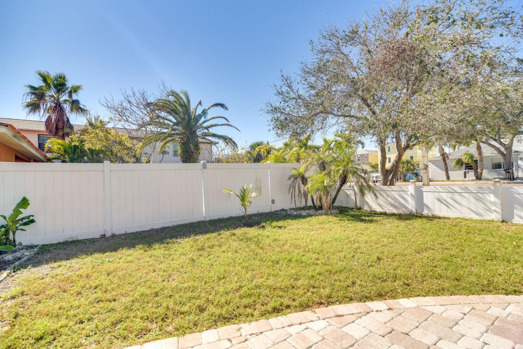 Florida Unit Steps From Indian Rocks Beach Access! Clearwater Beach Eksteriør bilde